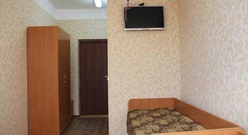 Фото номера Стандартный трехместный номер Гостиница Лоран г. Волгодонск 5